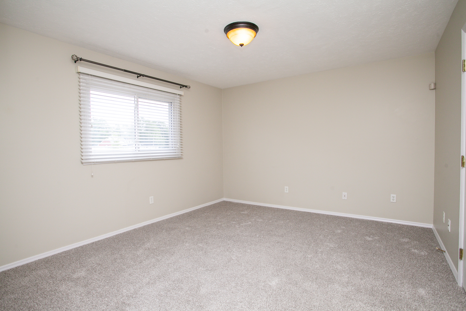14 Canterbury Court #31, Bloomington, IL 61701