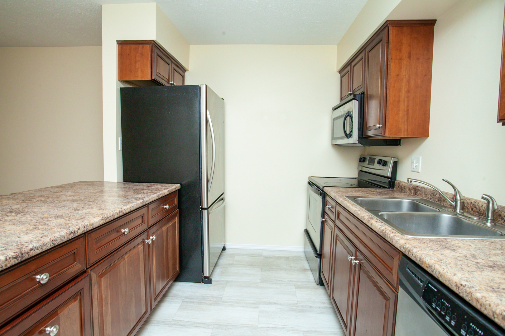 14 Canterbury Court #31, Bloomington, IL 61701