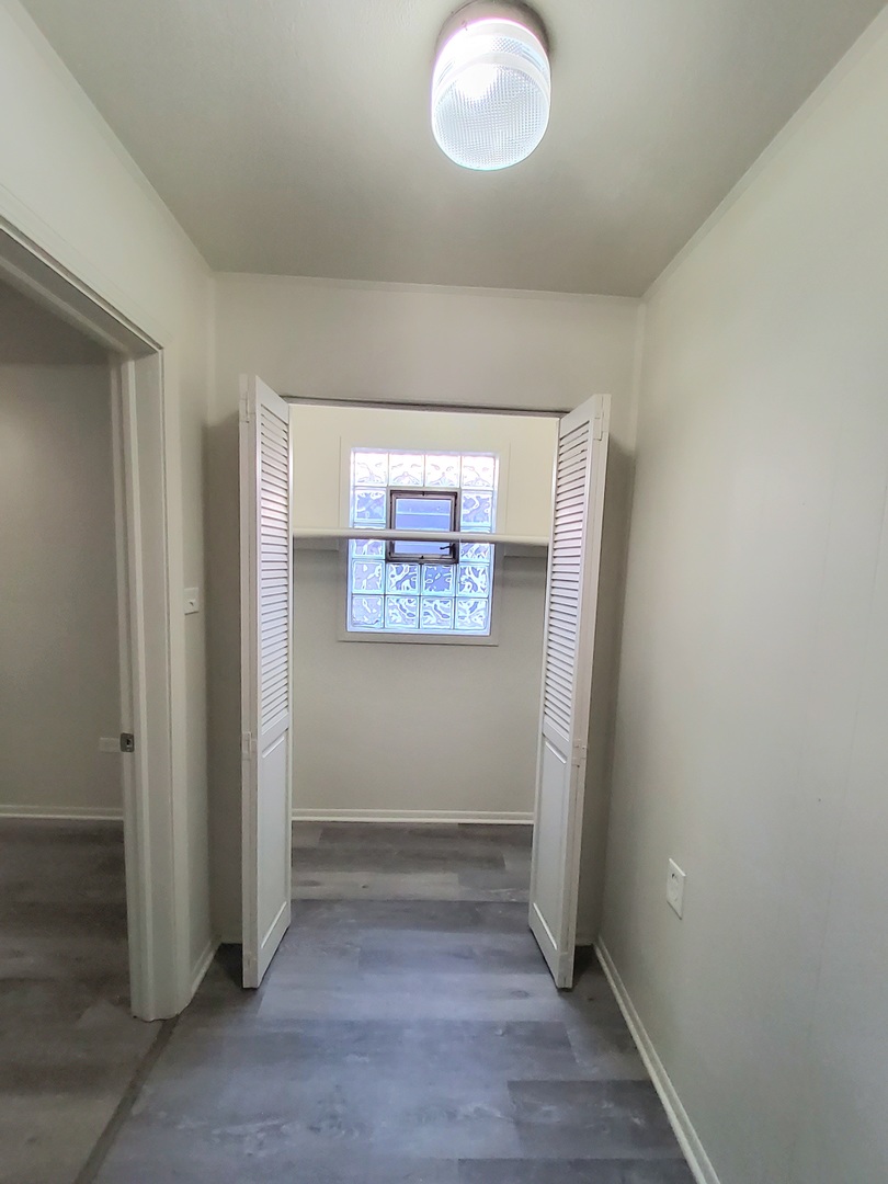 7445 W 64th Street, Summit, IL 60501