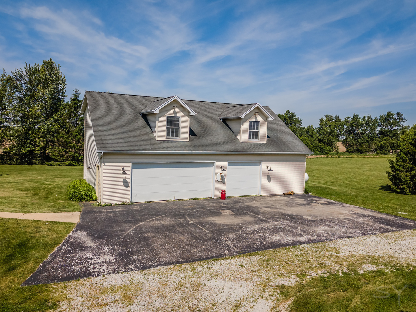 9208 N 14500e Road, Grant Park, IL 60940