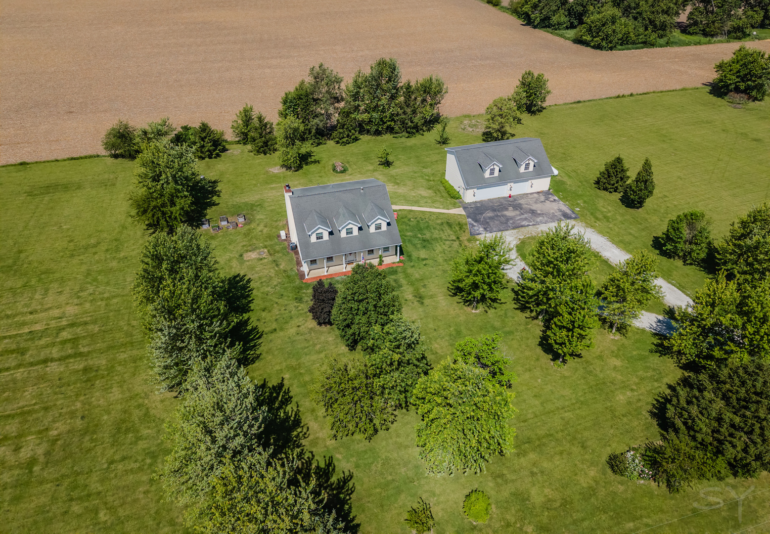 9208 N 14500e Road, Grant Park, IL 60940
