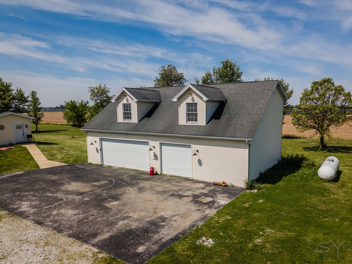 9208 N 14500e Road, Grant Park, IL 60940