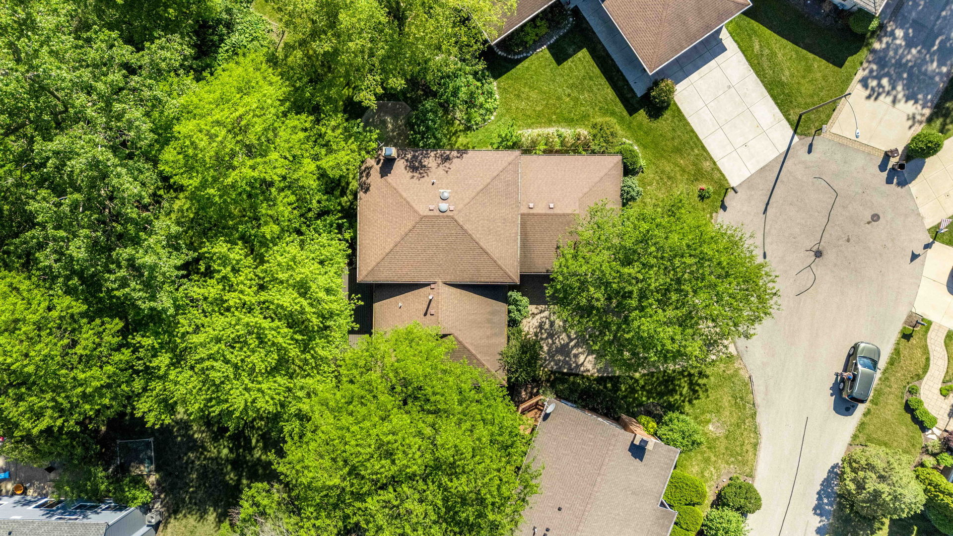 1093 Poplar Court, Lake Zurich, IL 60047