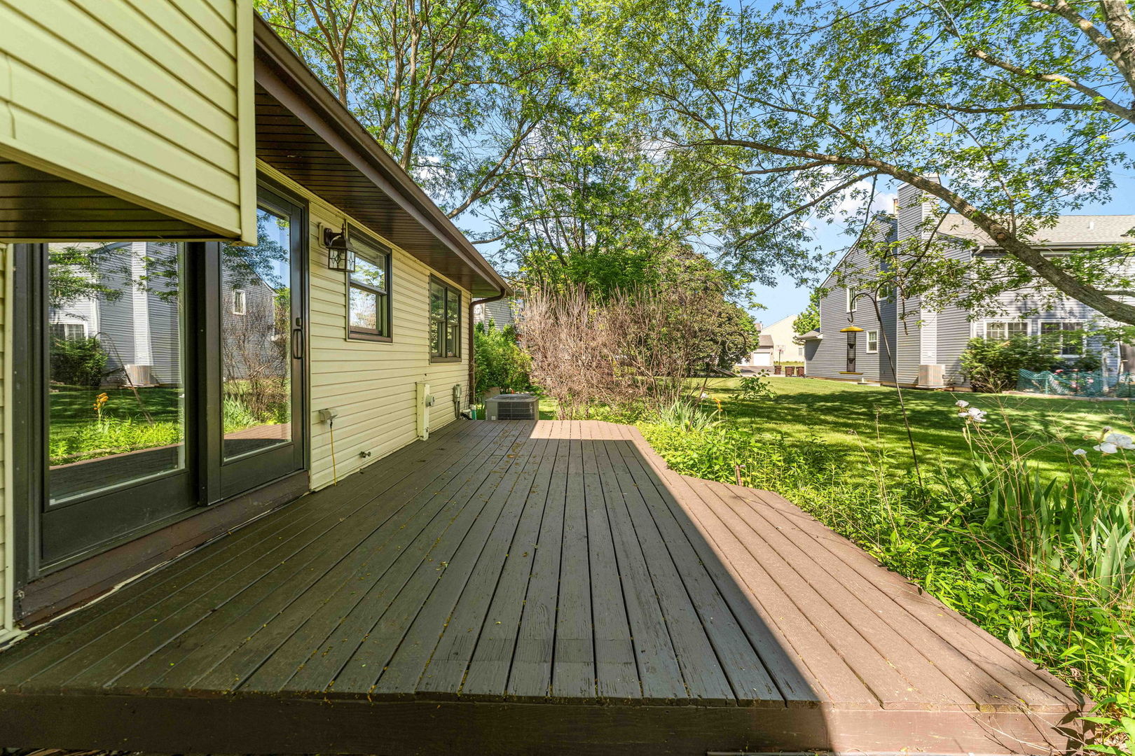 1093 Poplar Court, Lake Zurich, IL 60047