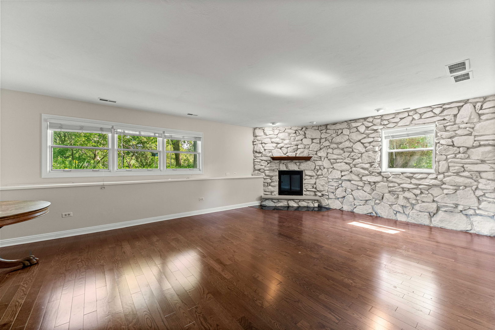 1093 Poplar Court, Lake Zurich, IL 60047