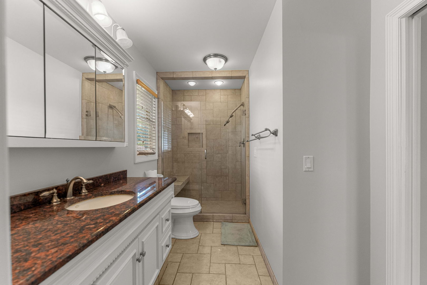 1093 Poplar Court, Lake Zurich, IL 60047