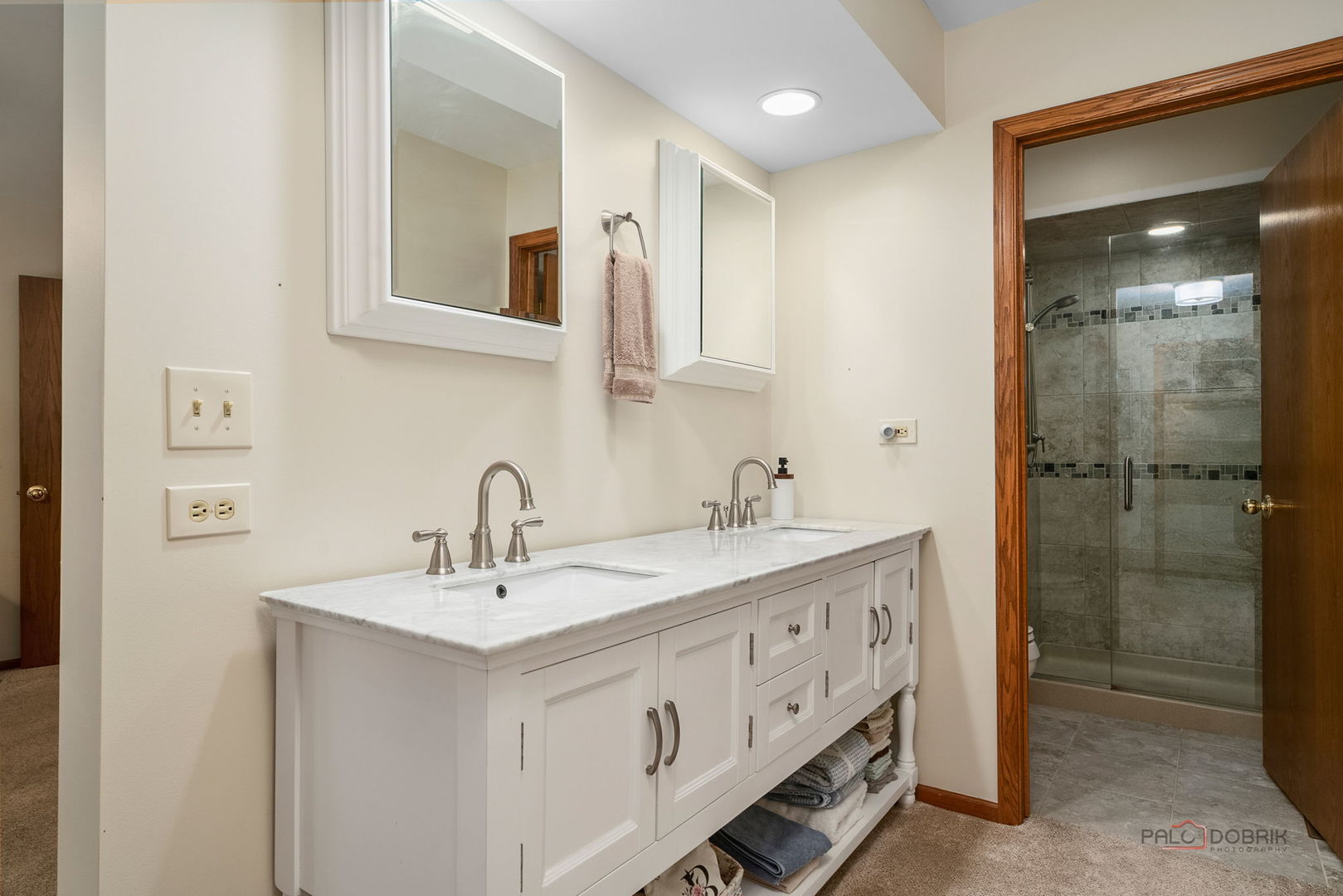 845 Brian Court, Gurnee, IL 60031