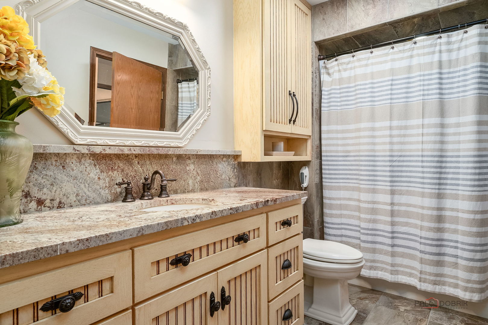 845 Brian Court, Gurnee, IL 60031