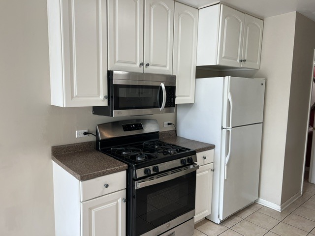 740 EDGELAKE Point #740, Schaumburg, IL 60194