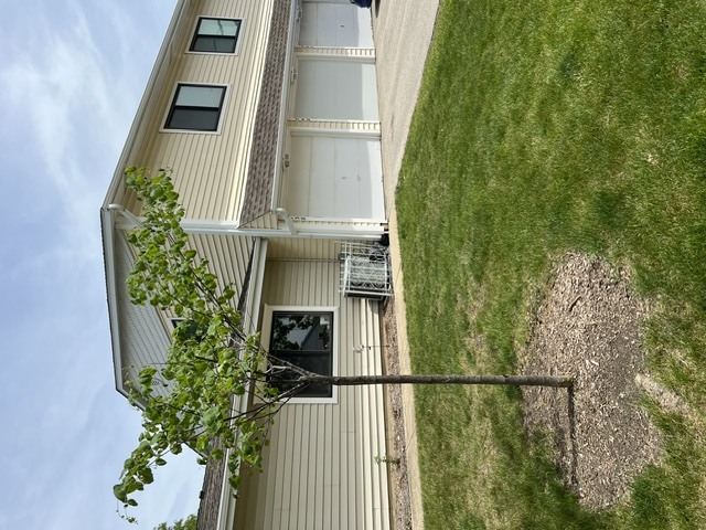 740 EDGELAKE Point #740, Schaumburg, IL 60194
