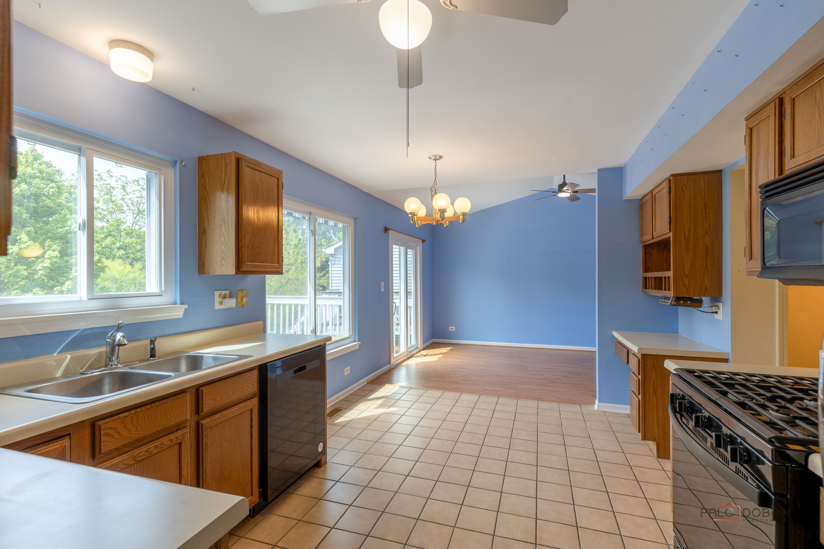 1687 Templeton Court, Mundelein, IL 60060