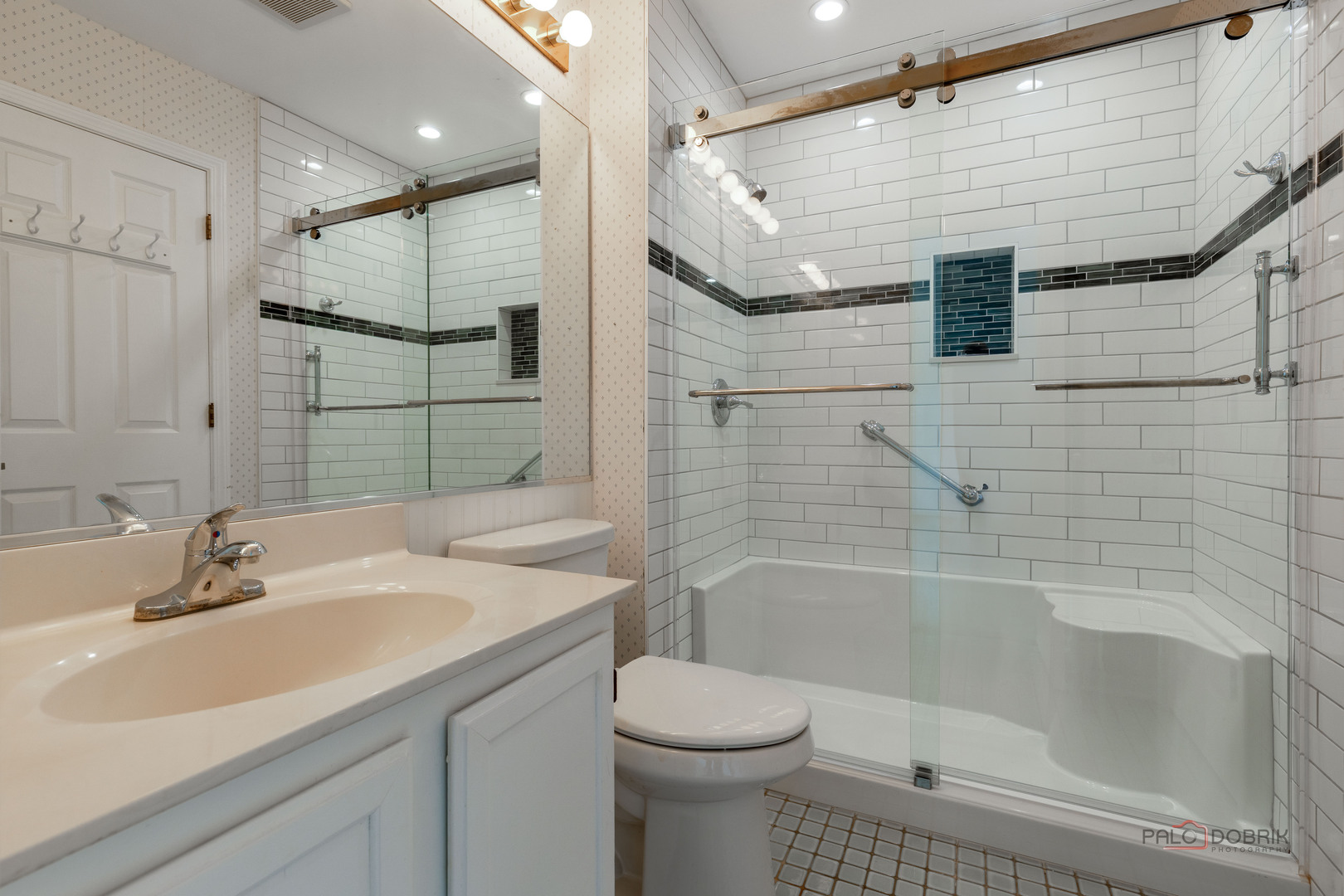 1687 Templeton Court, Mundelein, IL 60060