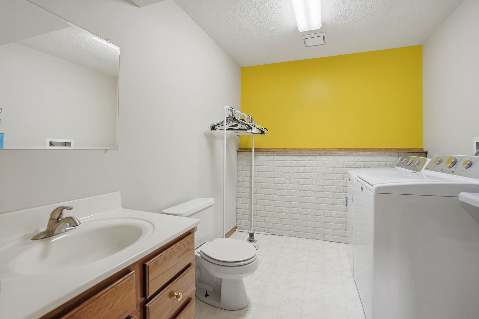 6010 N Hancock Avenue, Davenport, IA 52806