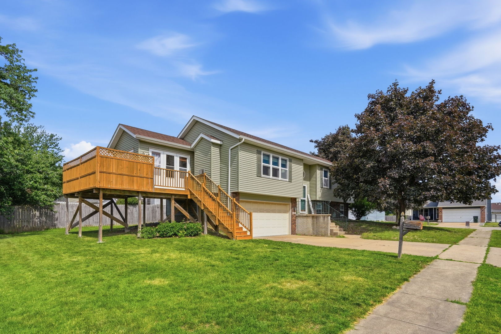 6010 N Hancock Avenue, Davenport, IA 52806