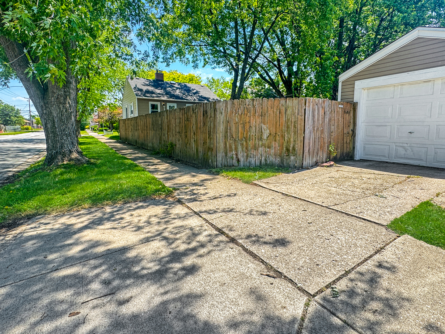 17902 Community Street, Lansing, IL 60438