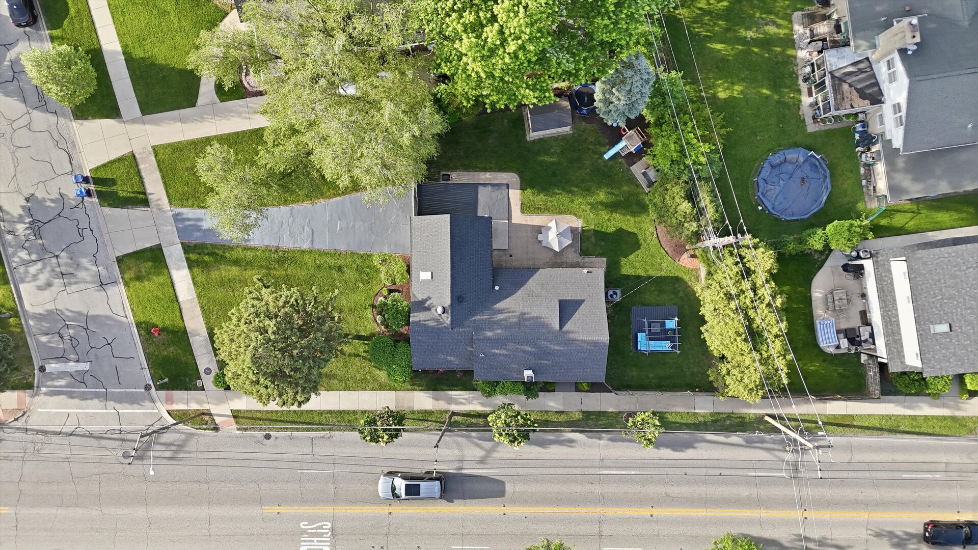 201 DOVER Avenue, La Grange, IL 60525