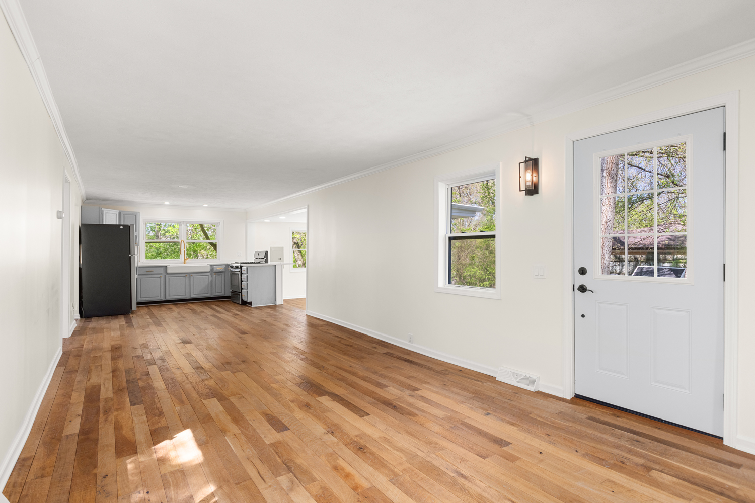 1010 Osage Drive, McHenry, IL 60051