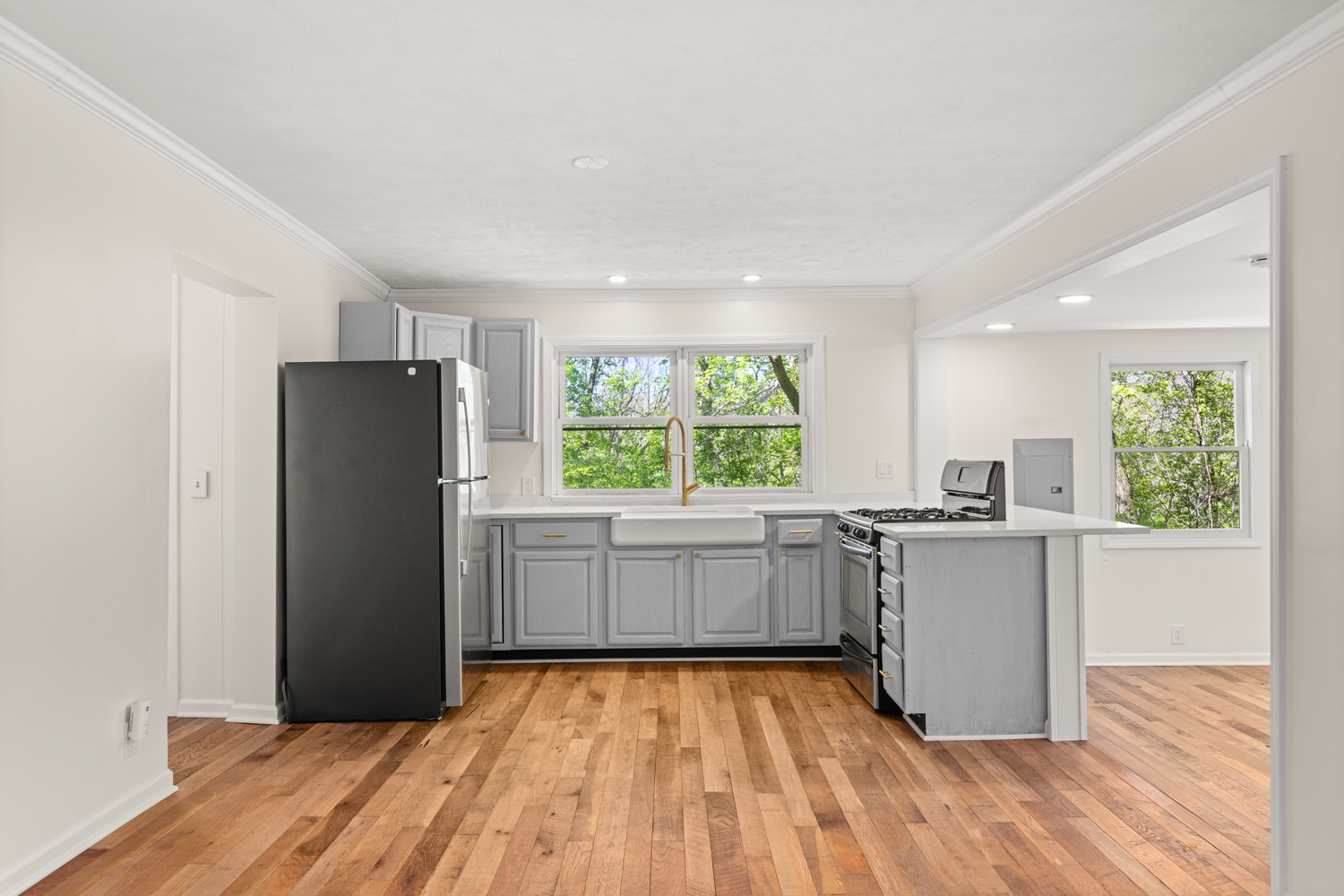 1010 Osage Drive, McHenry, IL 60051