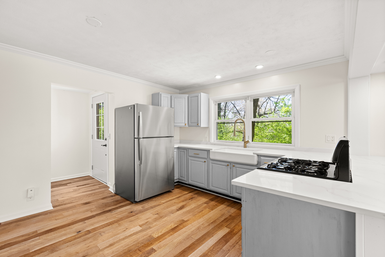 1010 Osage Drive, McHenry, IL 60051