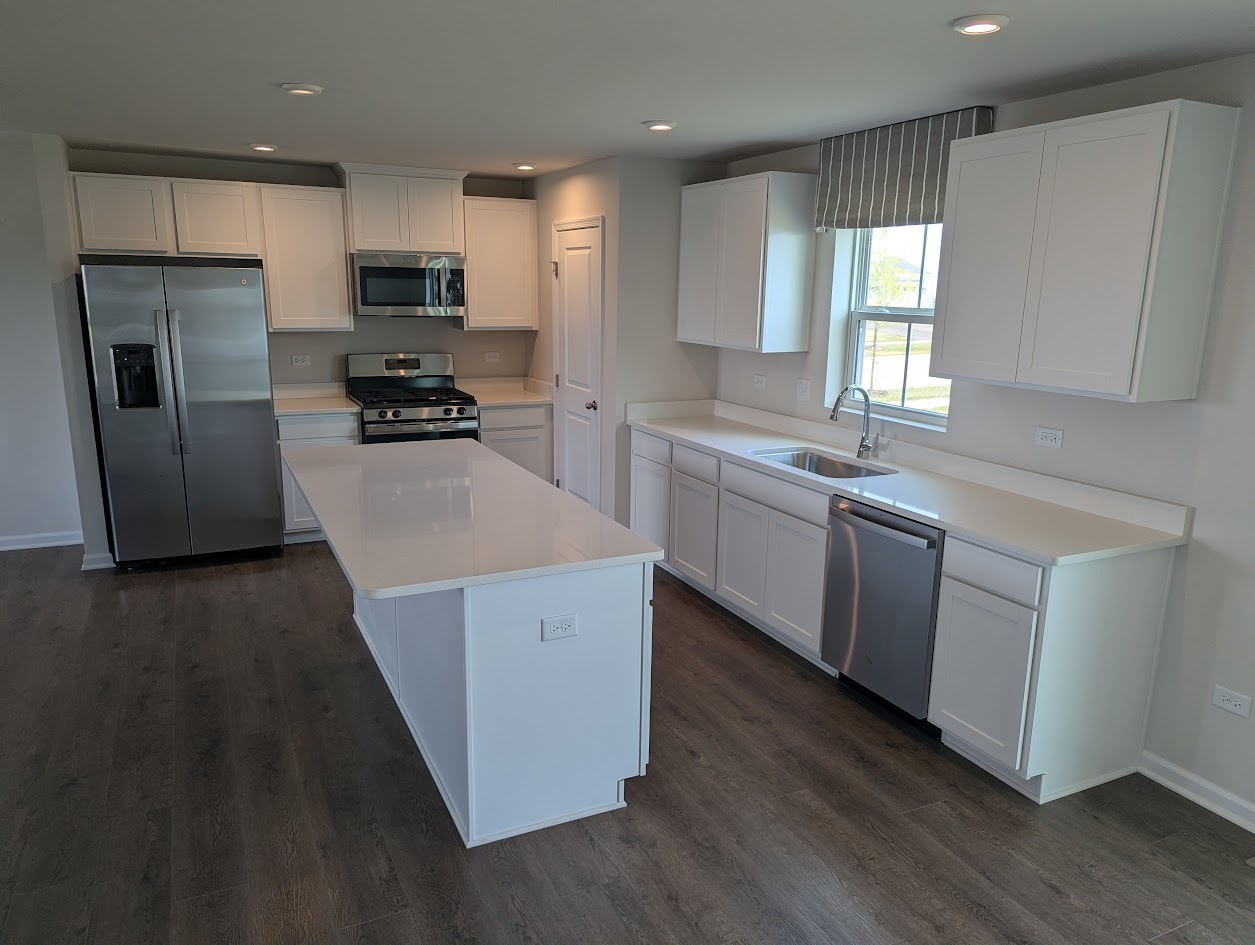 1219 Fox Hedge Trail, Hampshire, IL 60140