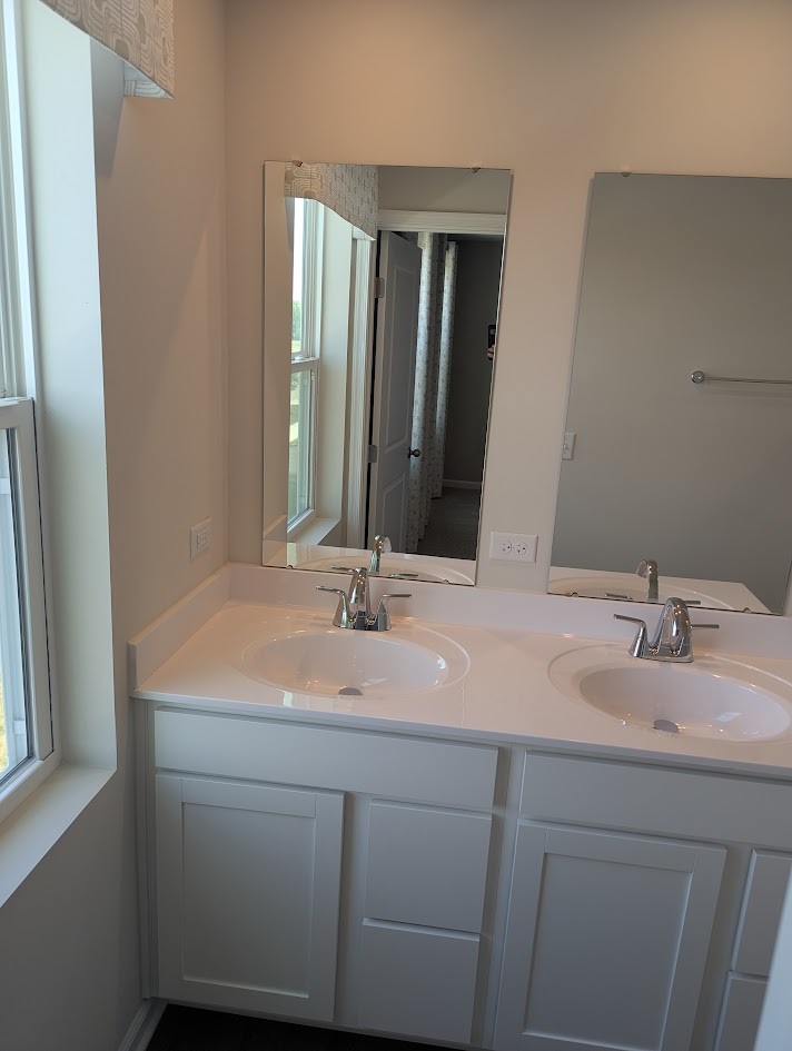 1219 Fox Hedge Trail, Hampshire, IL 60140