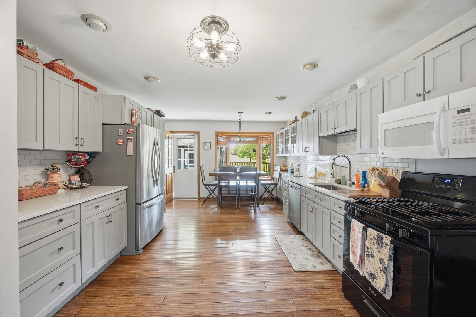 11N802 WIN HAVEN Drive, Elgin, IL 60124