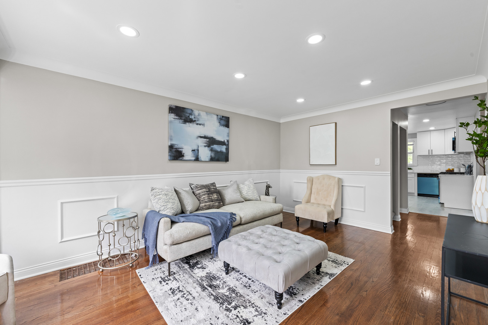 7917 S Christiana Avenue, Chicago, IL 60652