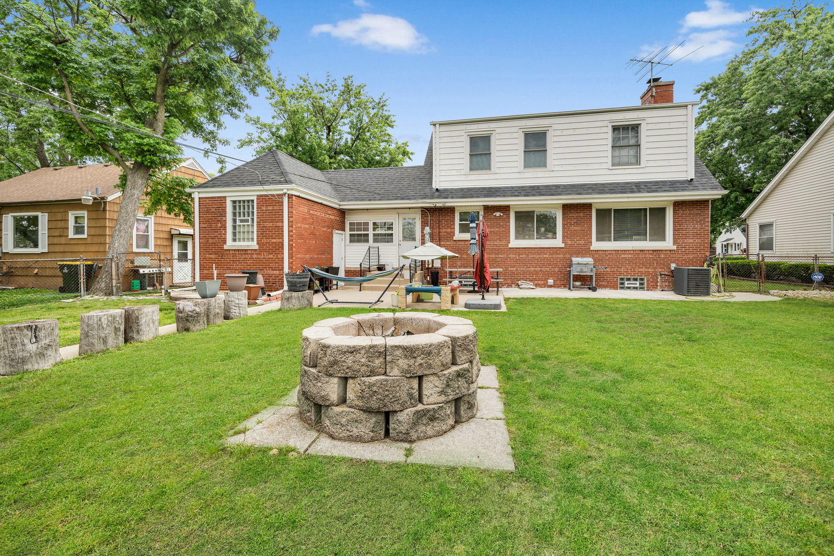 18148 State Line Avenue, Lansing, IL 60438