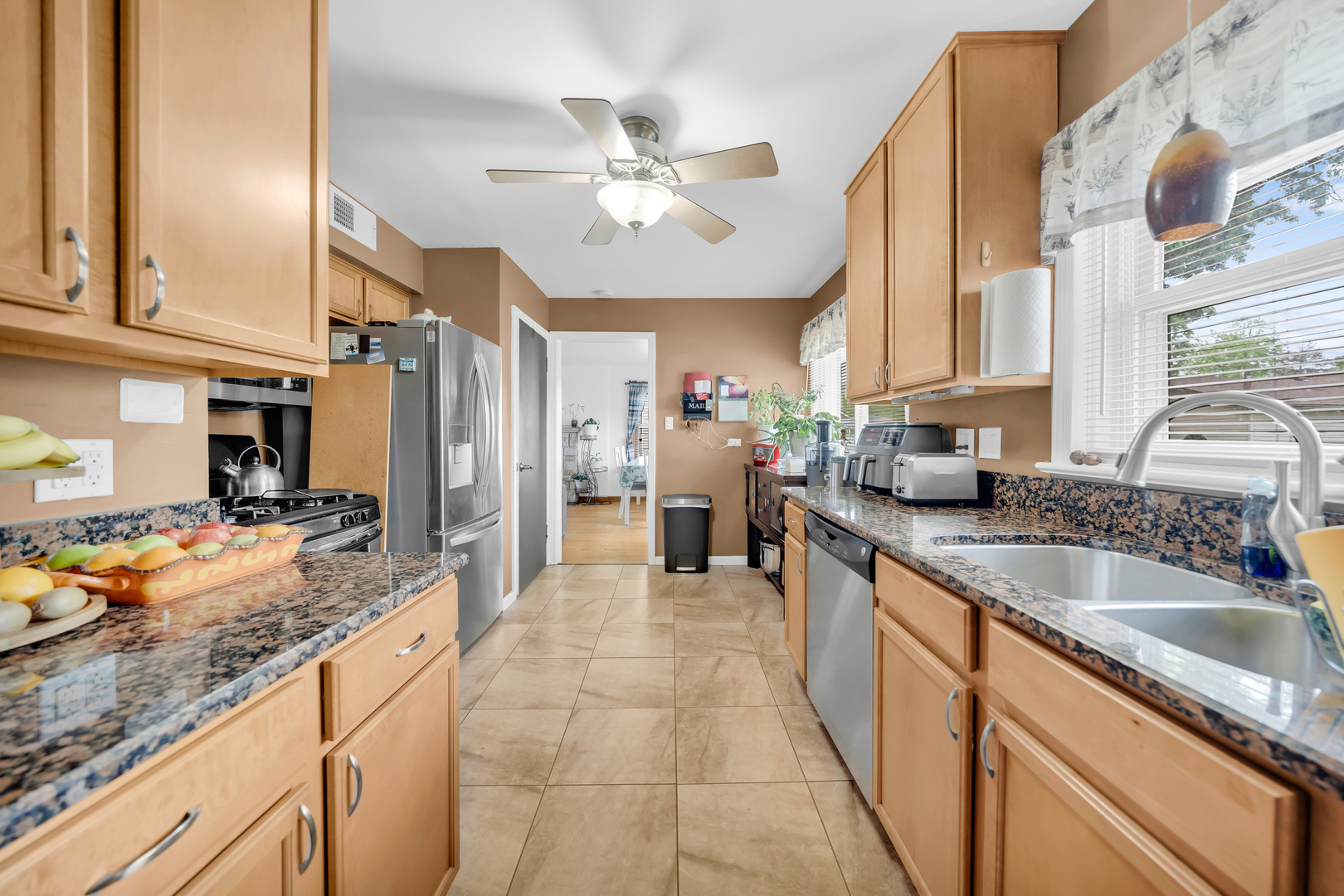 18148 State Line Avenue, Lansing, IL 60438