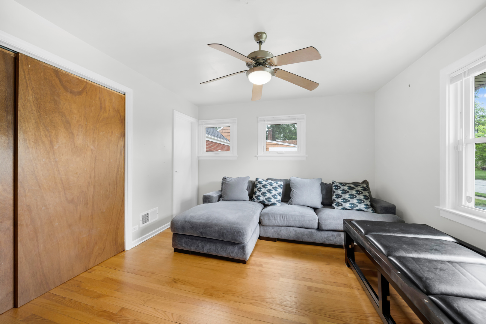 18148 State Line Avenue, Lansing, IL 60438