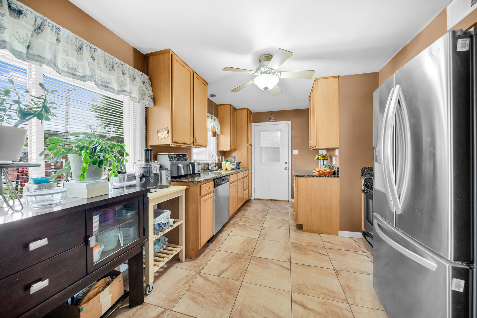 18148 State Line Avenue, Lansing, IL 60438