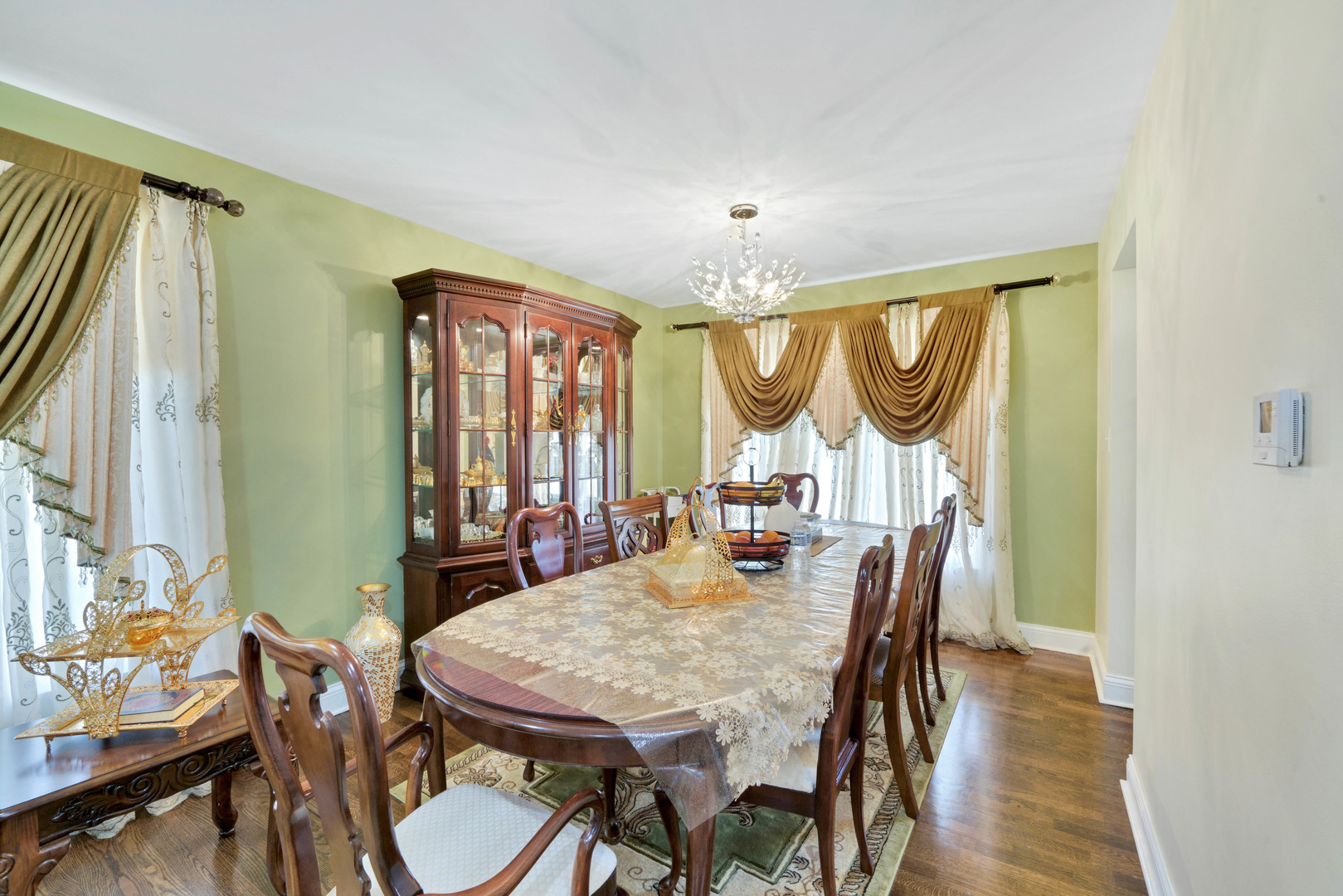 7849 W 79th Place, Bridgeview, IL 60455