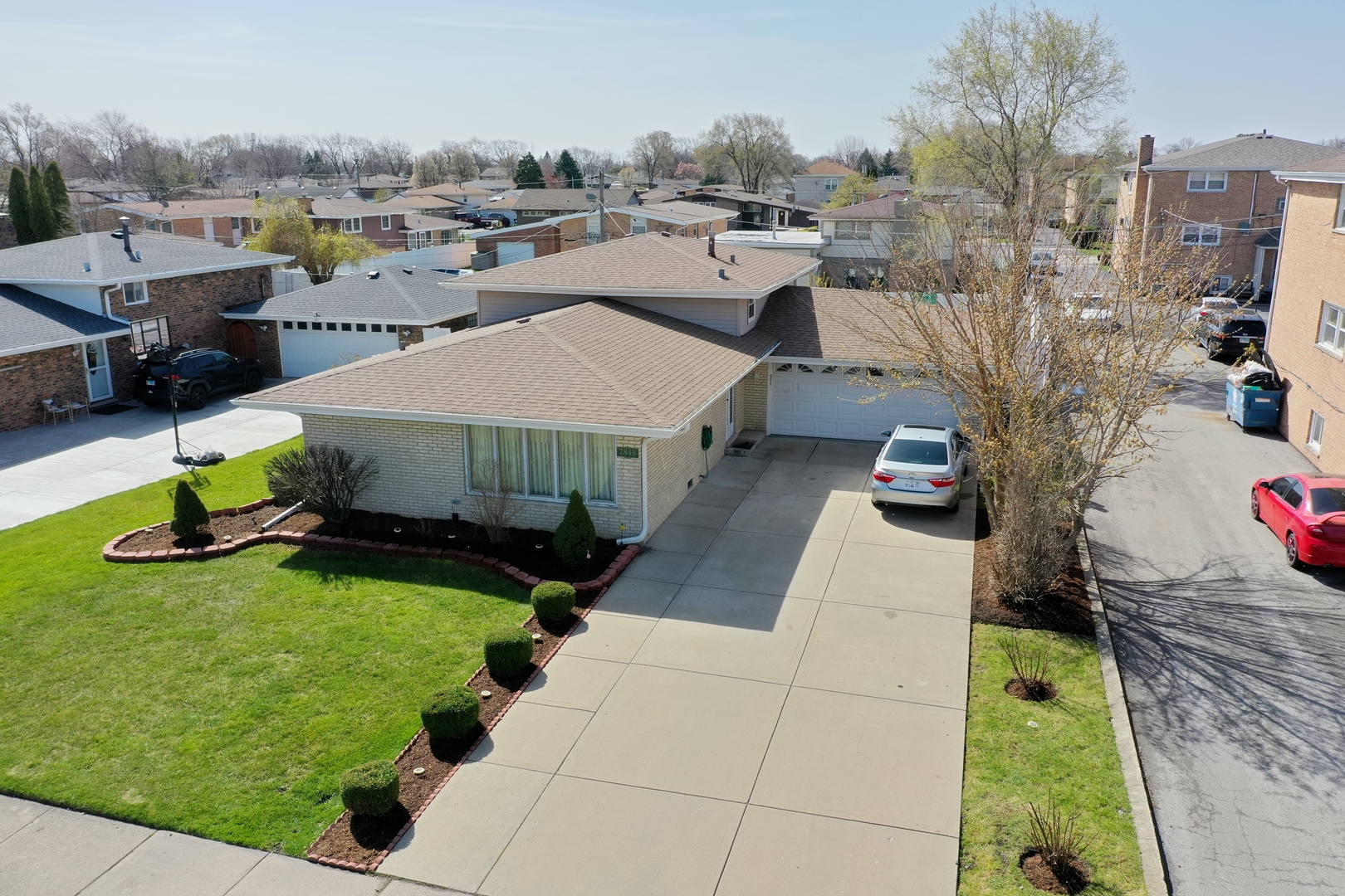 7849 W 79th Place, Bridgeview, IL 60455