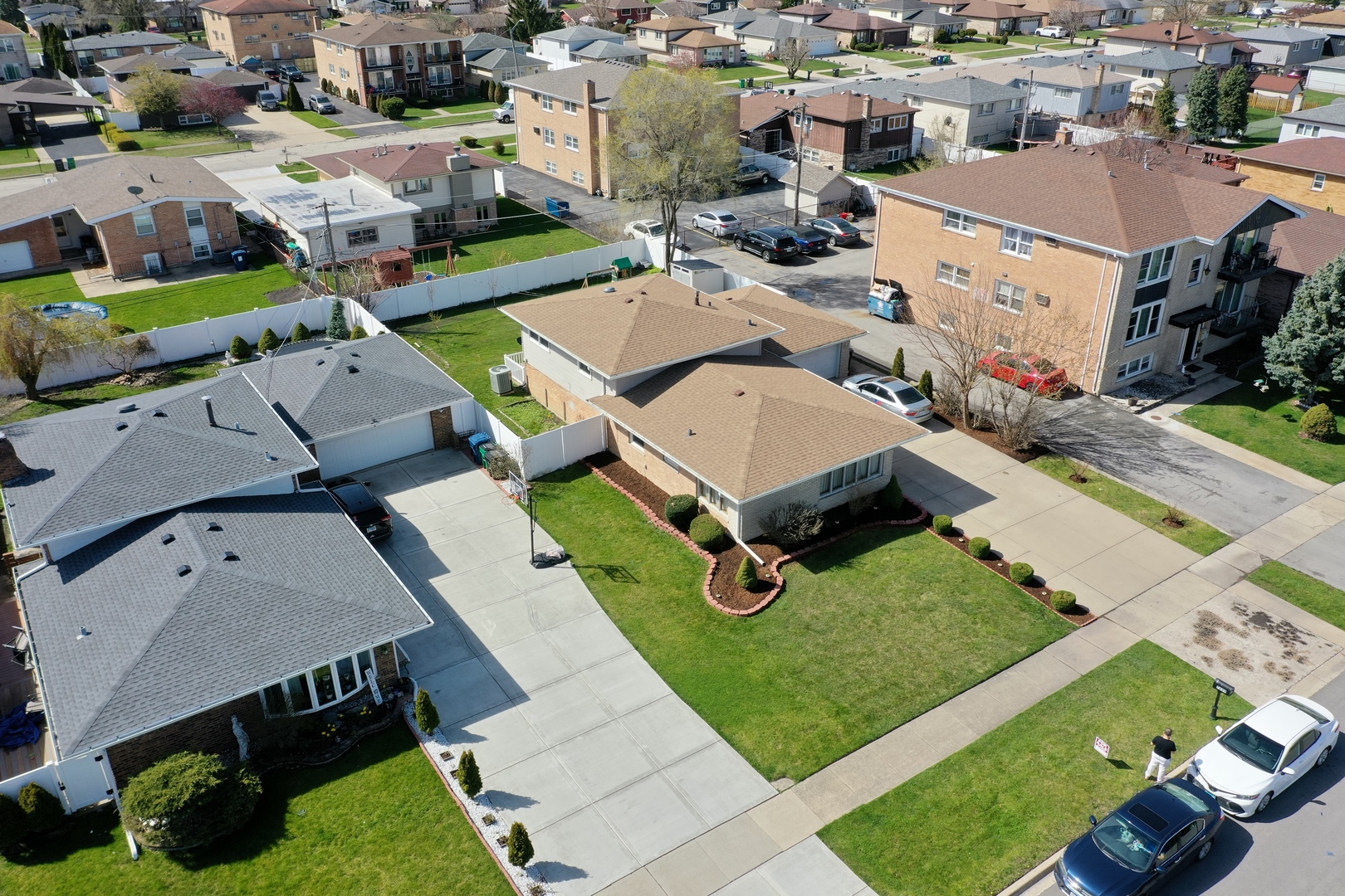 7849 W 79th Place, Bridgeview, IL 60455