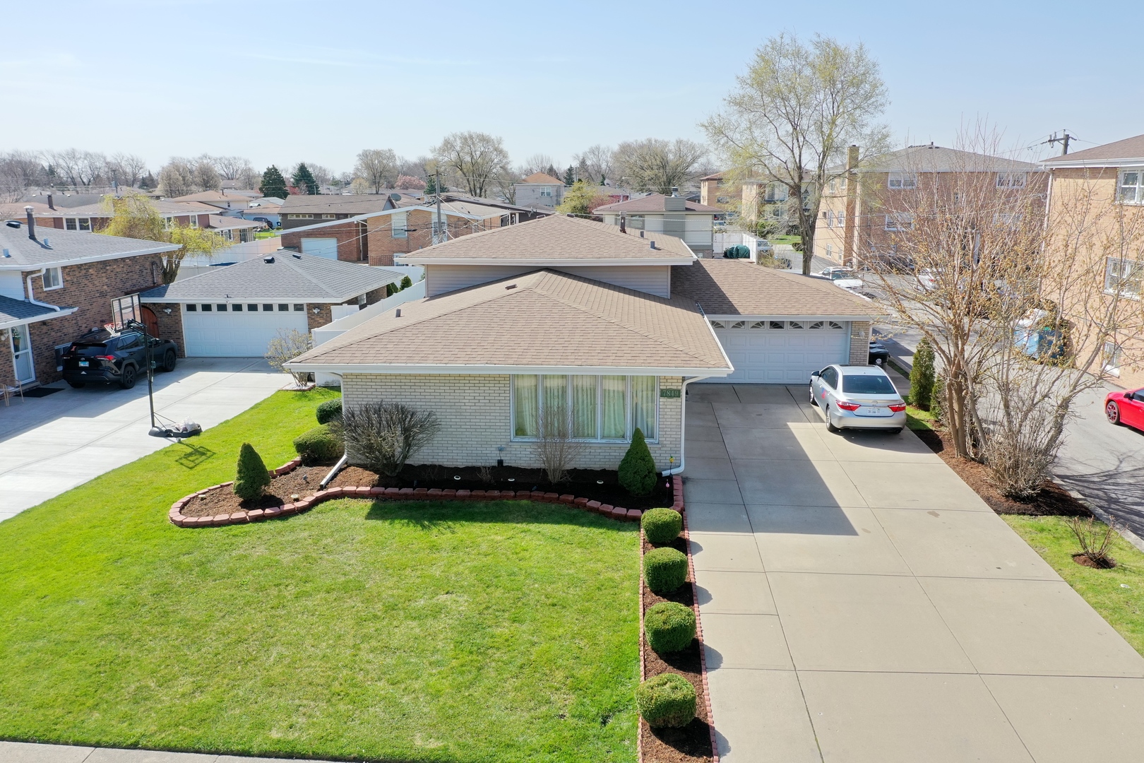 7849 W 79th Place, Bridgeview, IL 60455