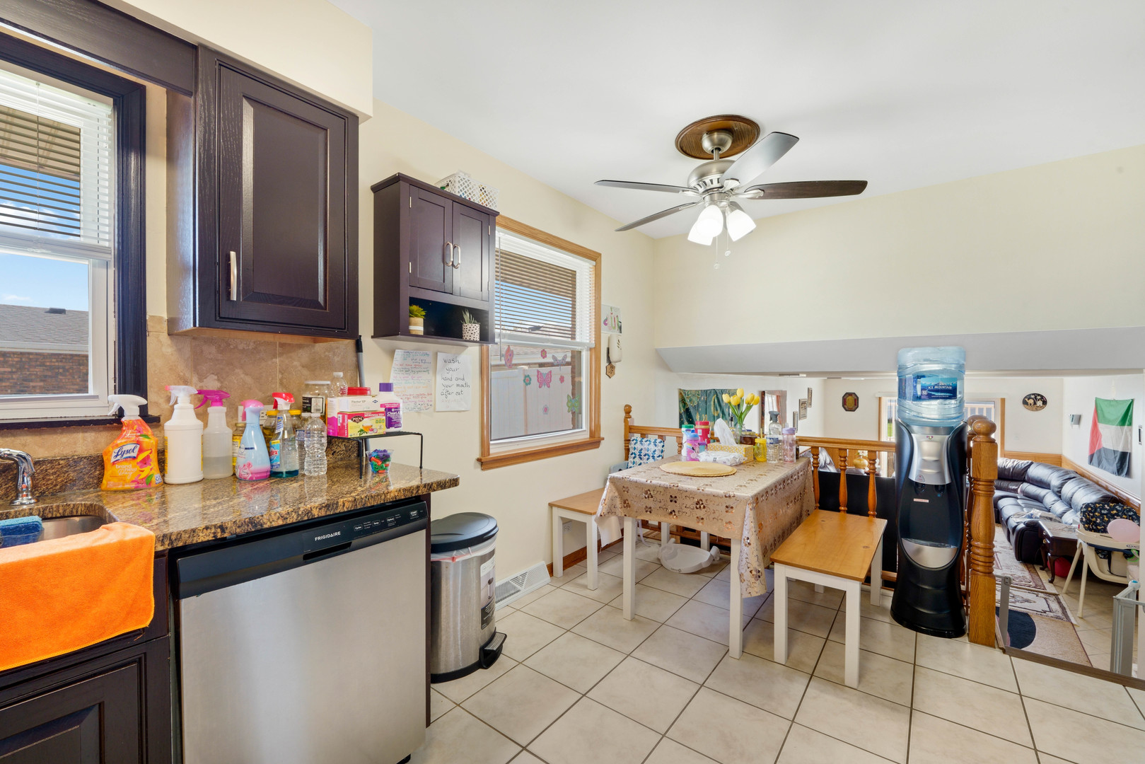 7849 W 79th Place, Bridgeview, IL 60455