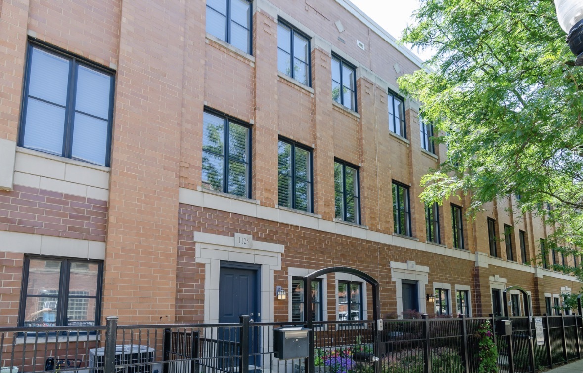 1125 W Monroe Street, Chicago, IL 60607