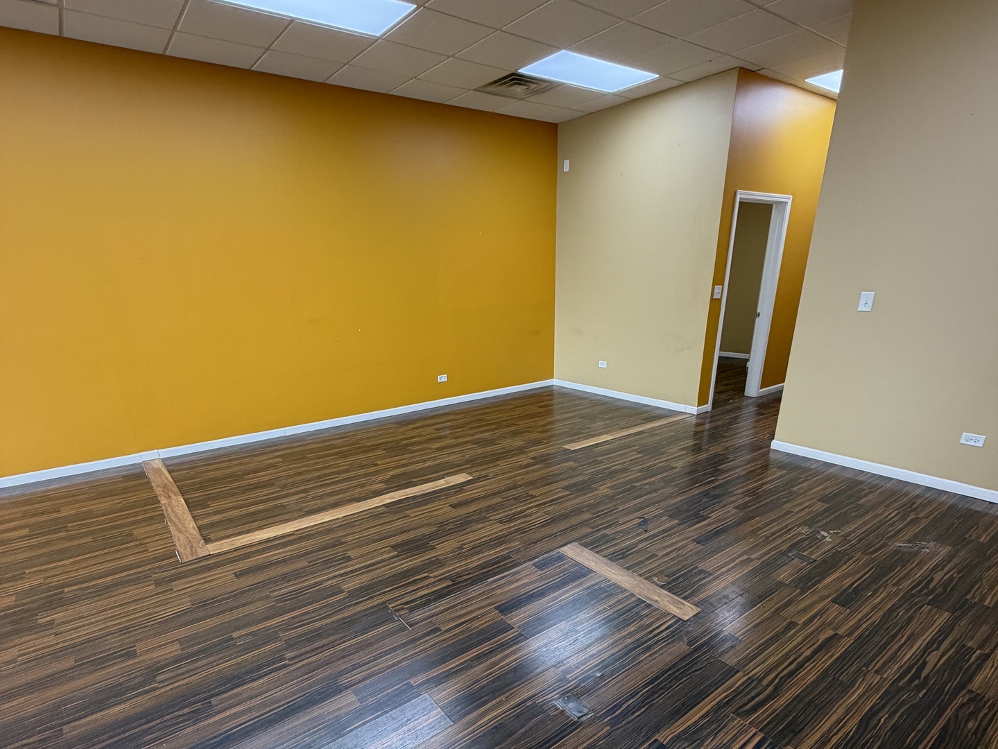 9023 W 151st Street, Orland Park, IL 60462