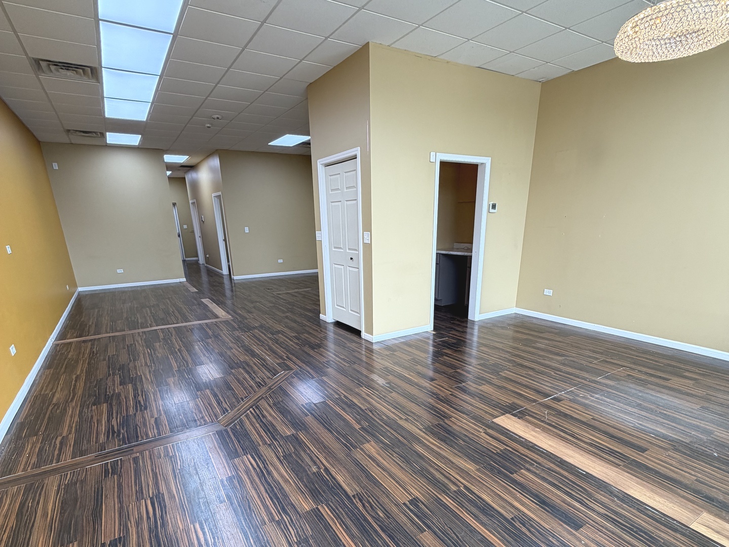 9023 W 151st Street, Orland Park, IL 60462
