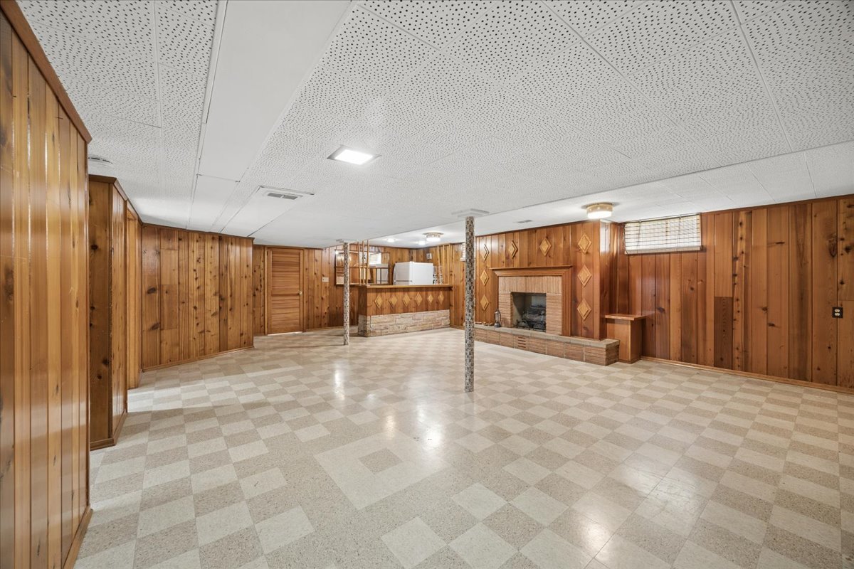 748 N Rohde Avenue, Hillside, IL 60162