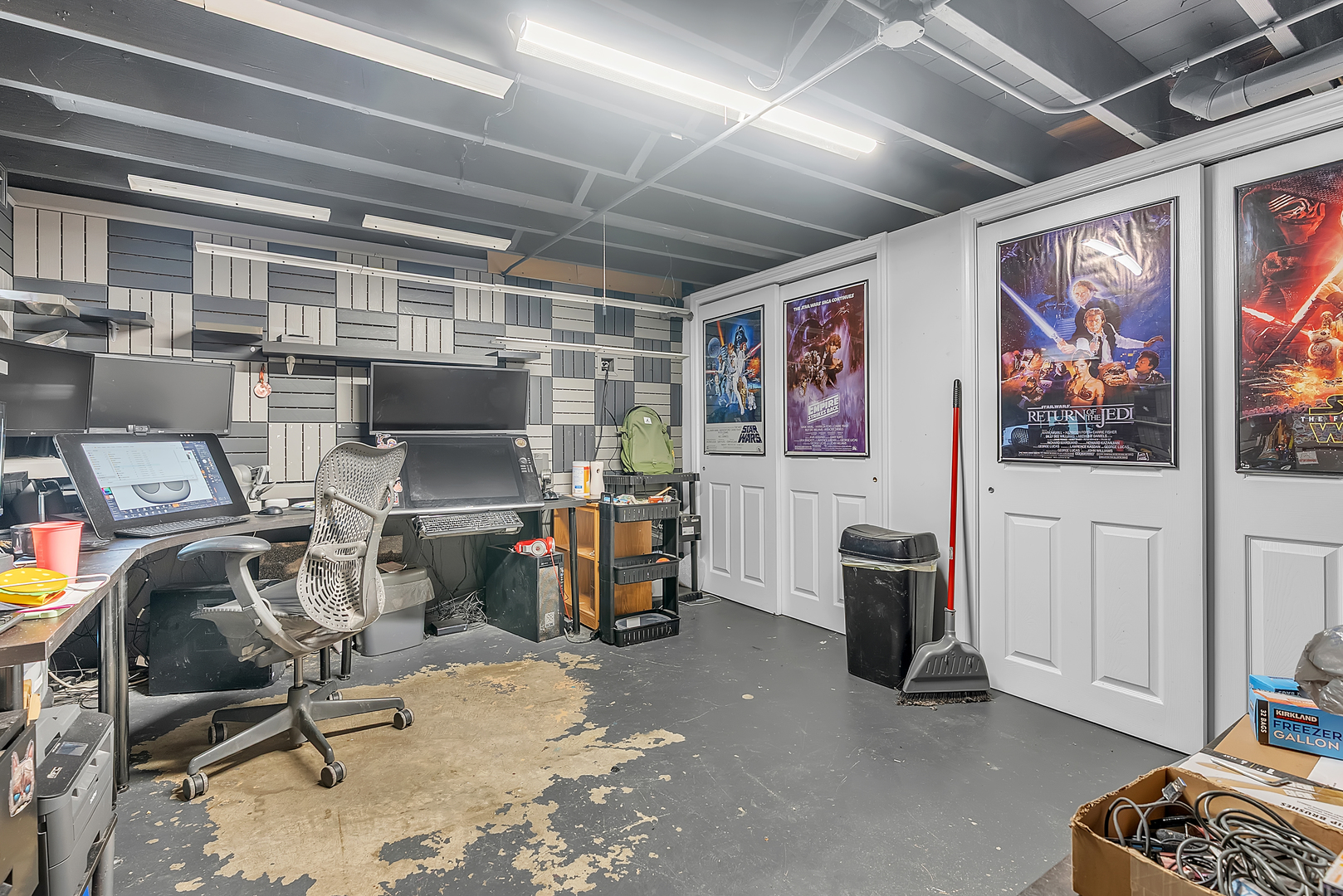 17W445 BUTTERFIELD Road, Oakbrook Terrace, IL 60181