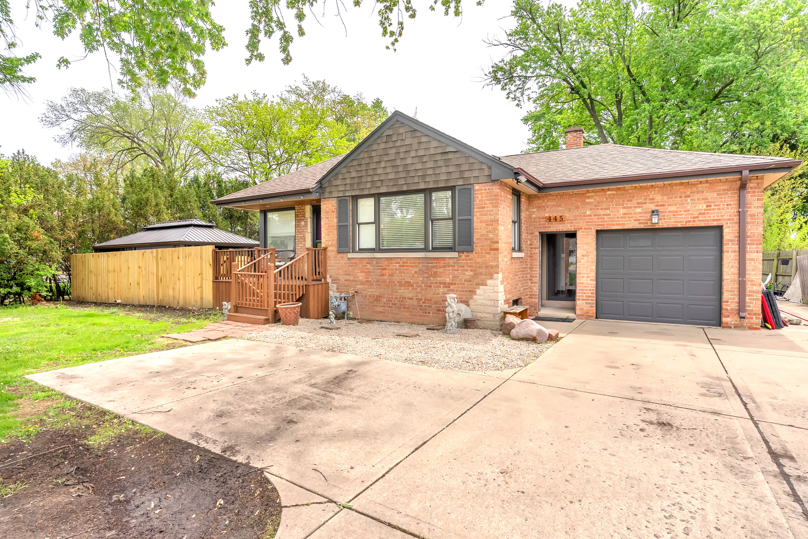 17W445 BUTTERFIELD Road, Oakbrook Terrace, IL 60181
