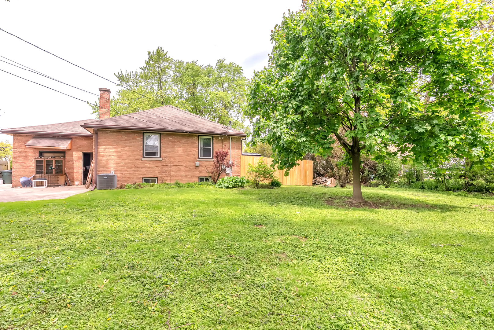 17W445 BUTTERFIELD Road, Oakbrook Terrace, IL 60181