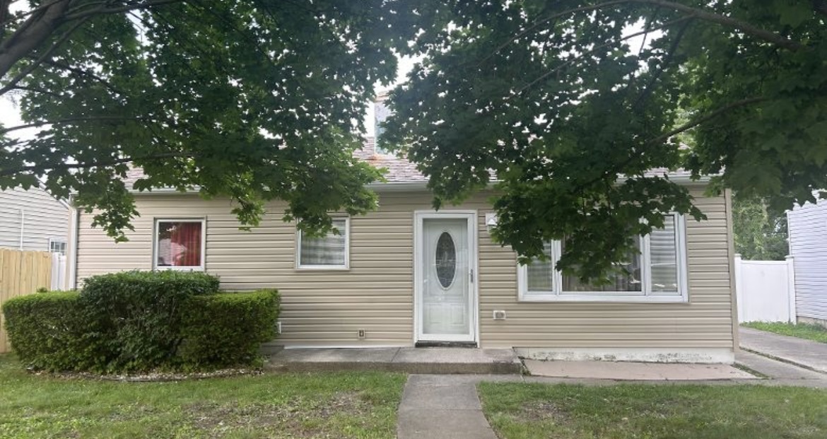 3313 Fairview Avenue, South Chicago Heights, IL 60411