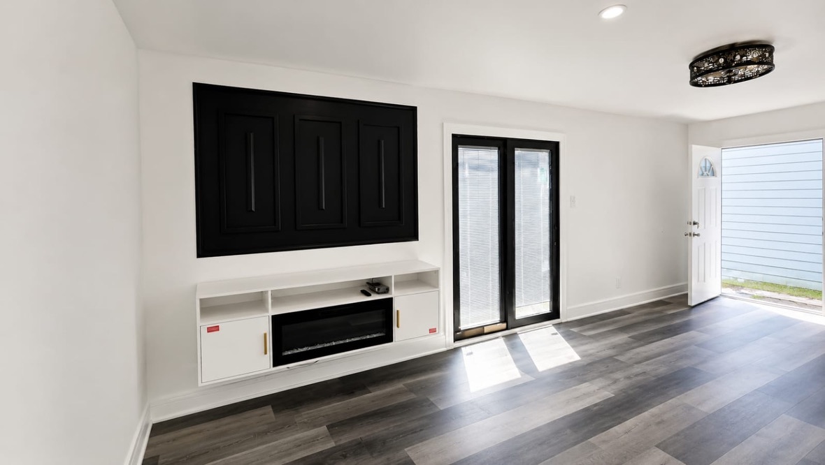 8156 S King Drive, Chicago, IL 60619