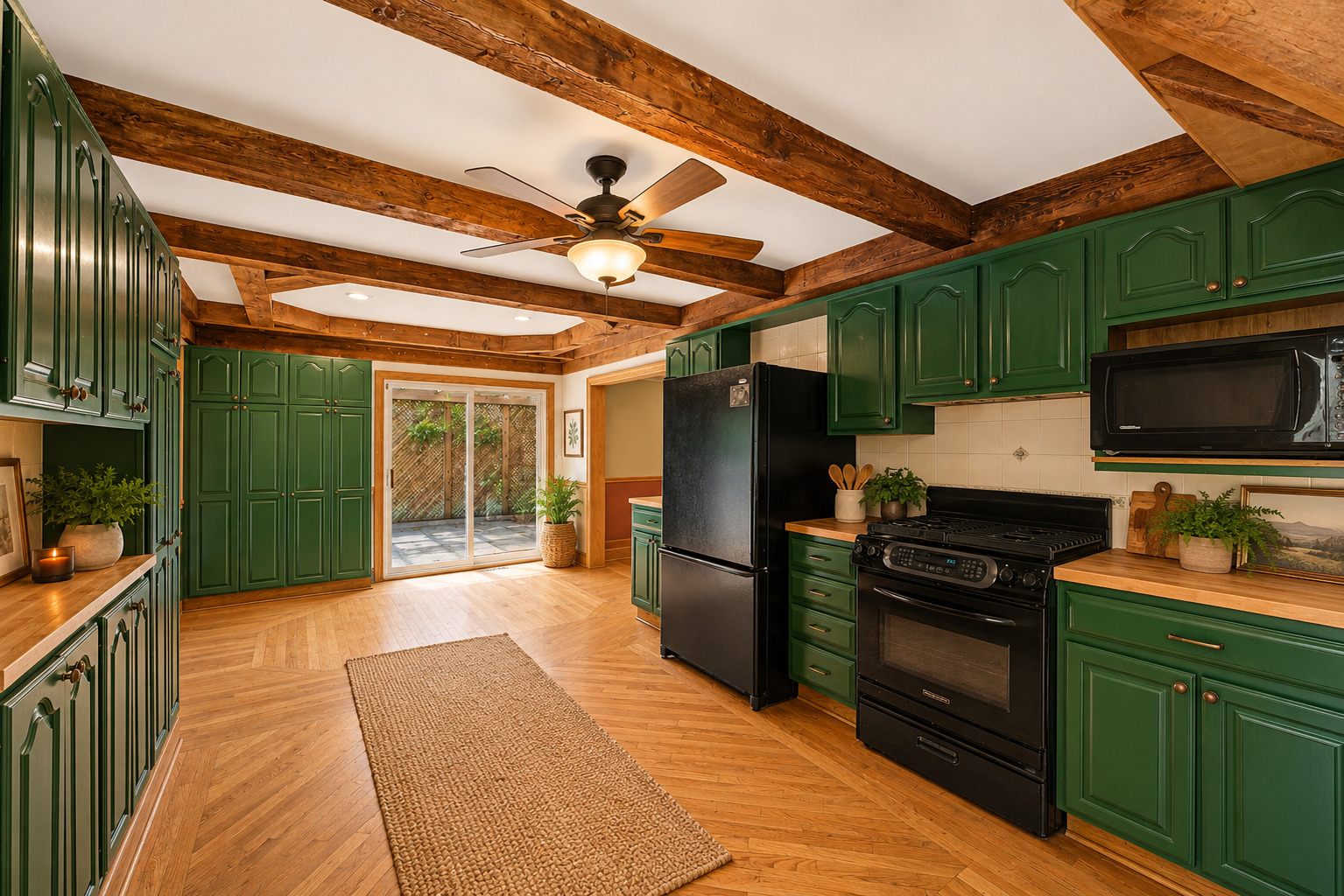 26131 W Lakeview Avenue, Ingleside, IL 60041