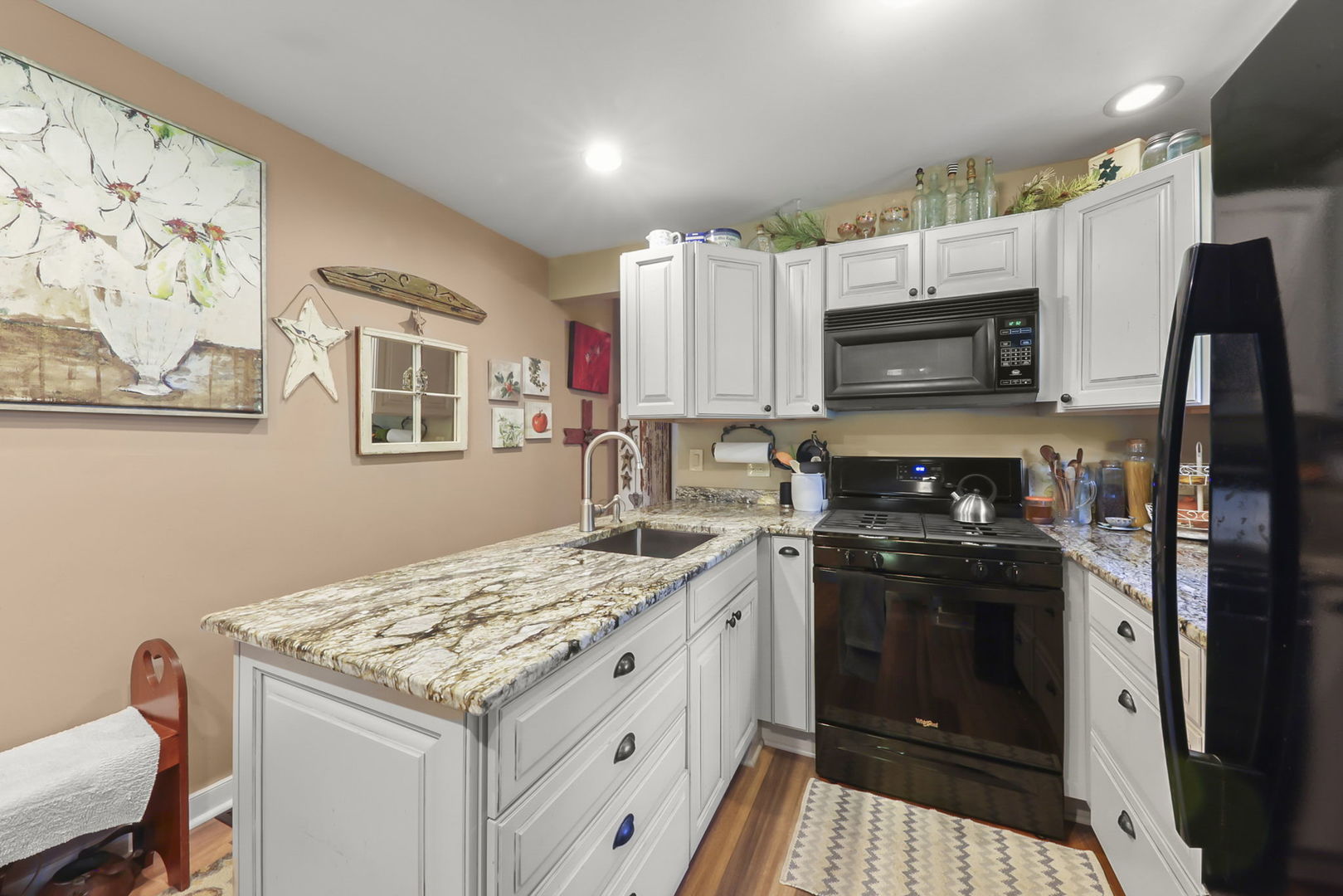 3321 Willow Lane, Island Lake, IL 60042