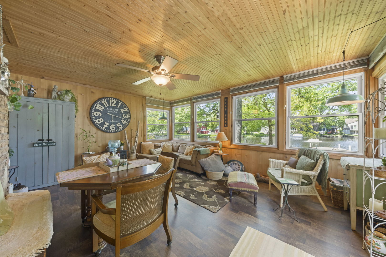 3321 Willow Lane, Island Lake, IL 60042