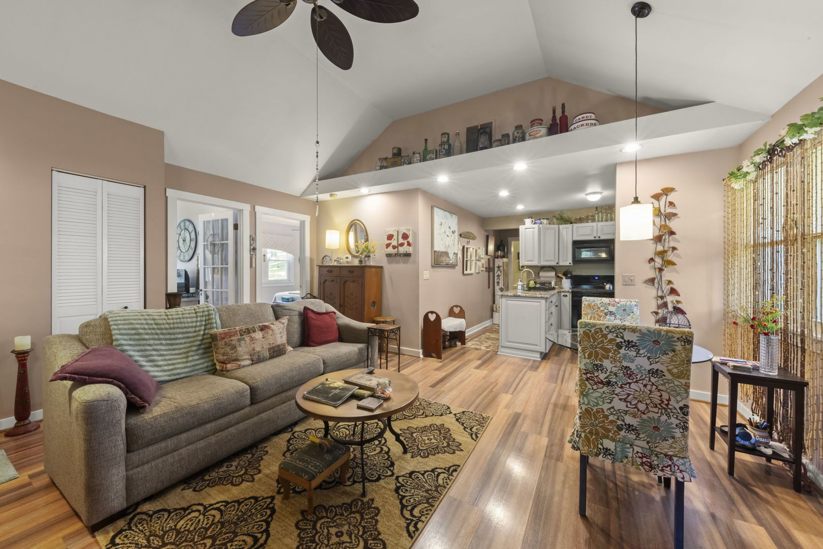 3321 Willow Lane, Island Lake, IL 60042