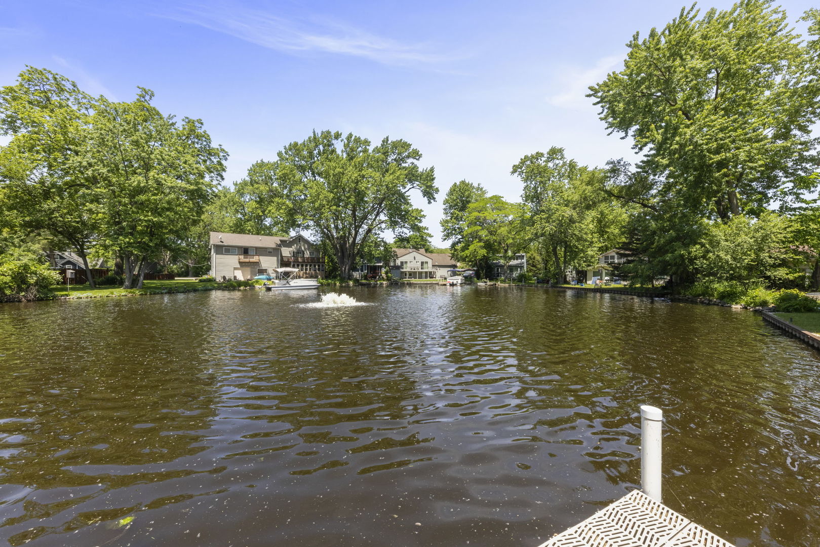 3321 Willow Lane, Island Lake, IL 60042